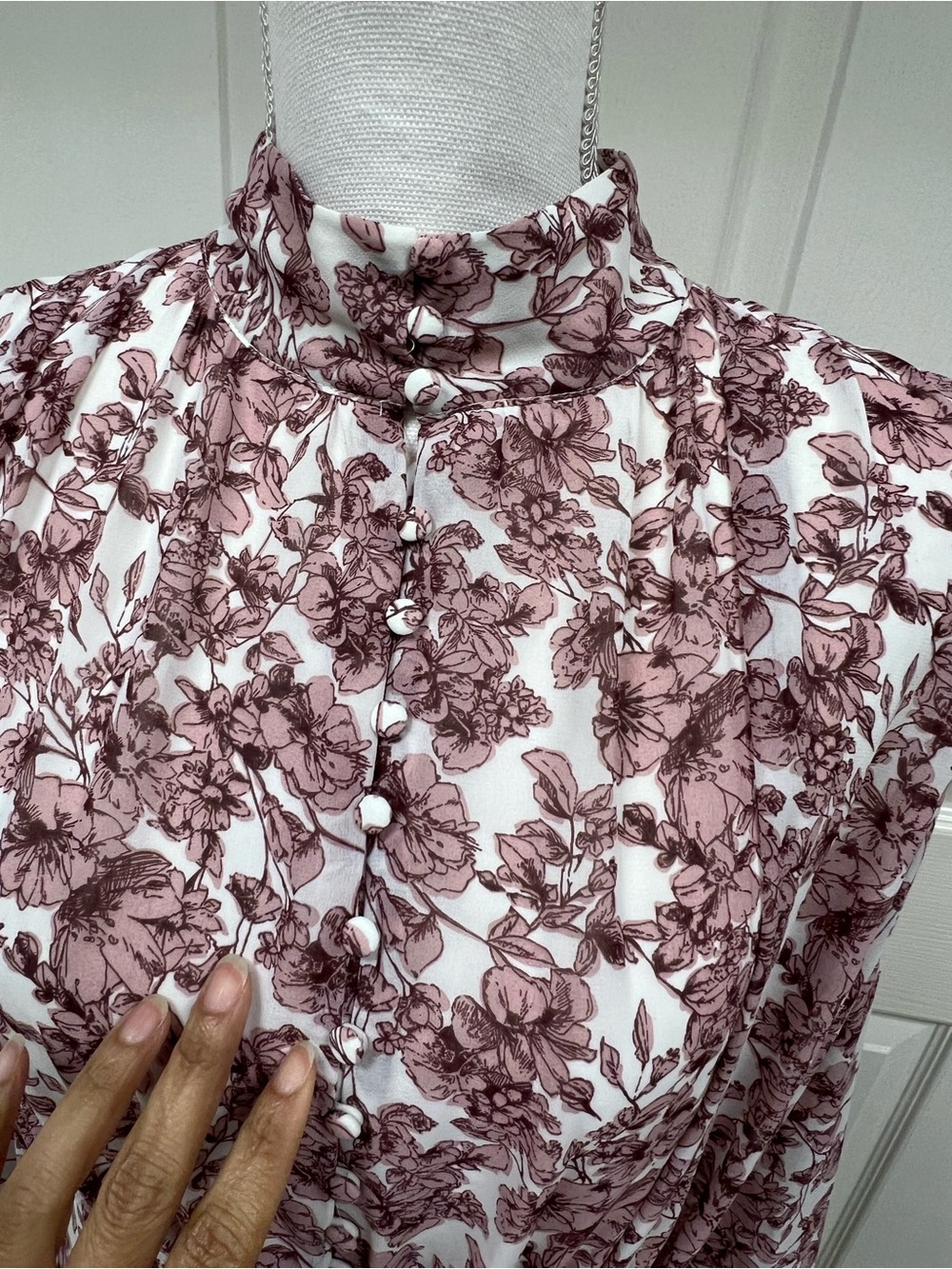 Ivy City Co Brynley Dress in Pink White Size L - Picture 5 of 11
